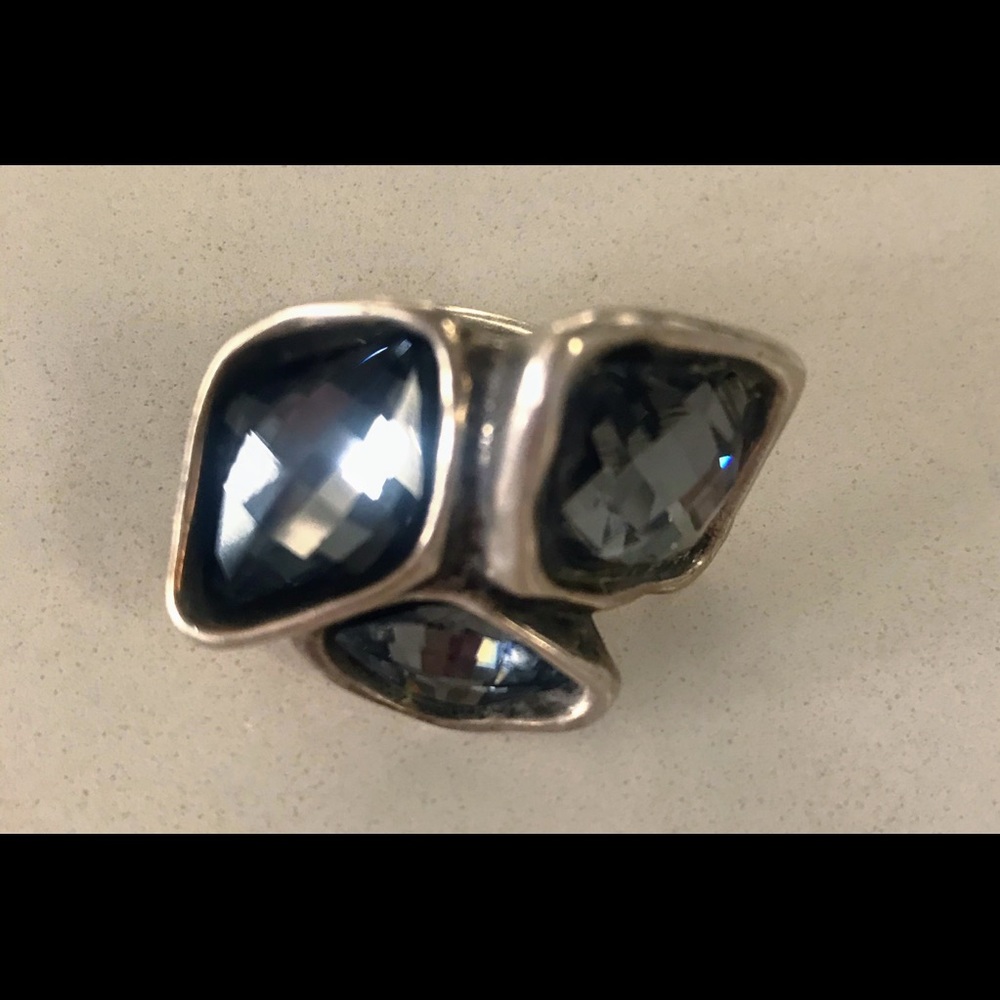 Authentic UNO de 50 3 crystals ring
